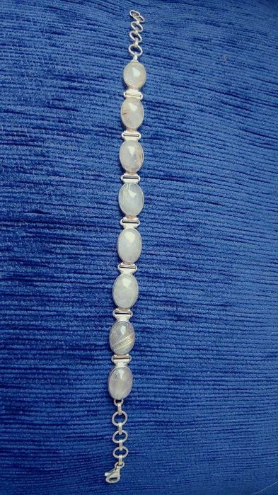 Браслет из камня волос Венеры в серебре 925 пробы.