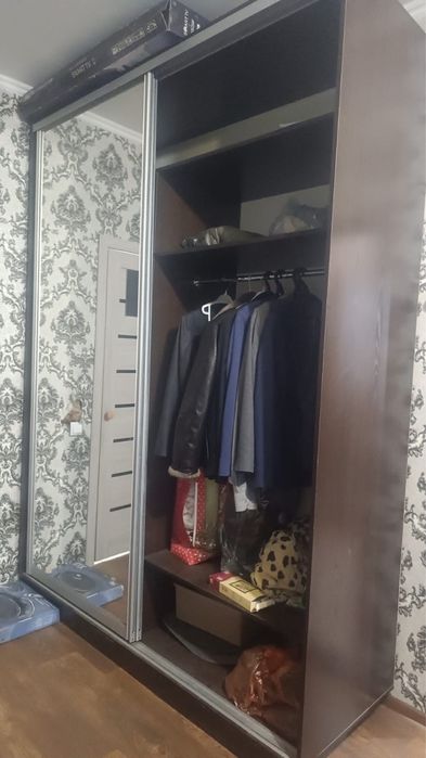 Продам шкаф встроеный