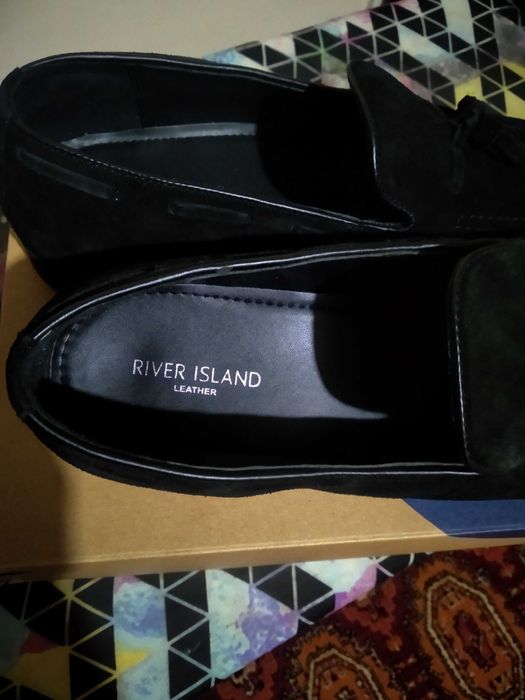 Продам новый мужской обуви River Island leather привезён из Шотландии