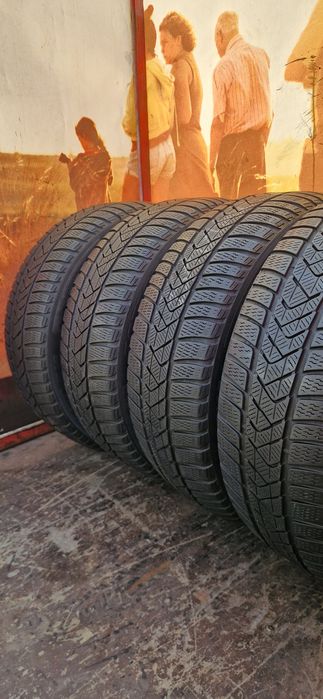 Set 4 Anvelope Pirelli 225 50 R18 M+S . Run-flat.  Dot 2021