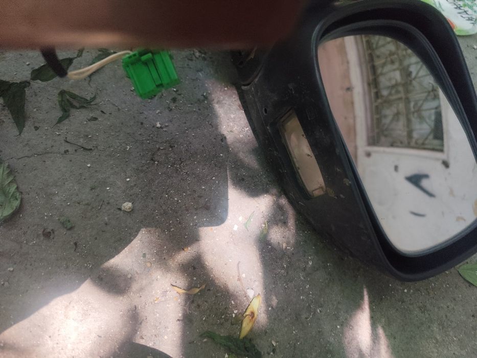 Огледало за volvo v70 и s60 от 2000 до 2003 година