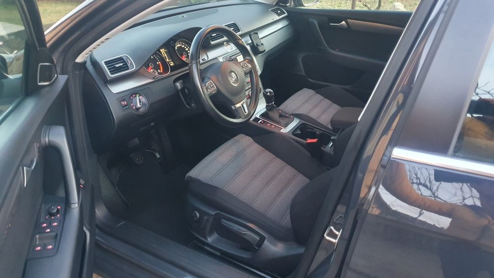 Pasat B7 2014 leduri camera navigatie cornerig 170 cp pilot comenzi vo