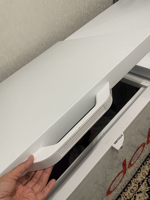 Комод люстра шторы