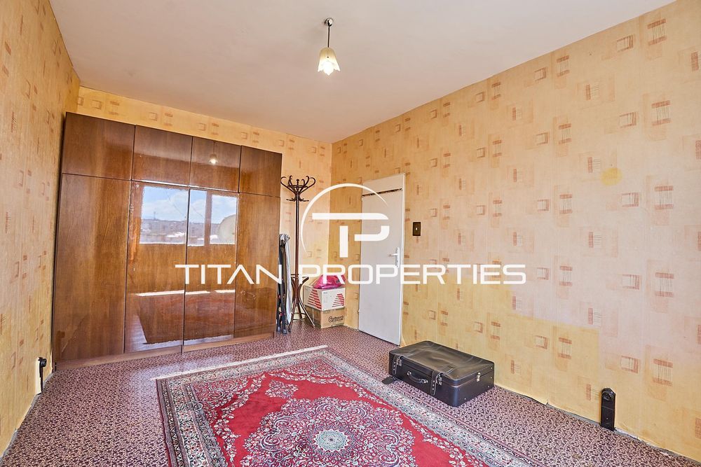 Продава се Тристаен апартамент в Пловдив, Център - 80 кв.м за 828 €/кв.м - Снимка #3