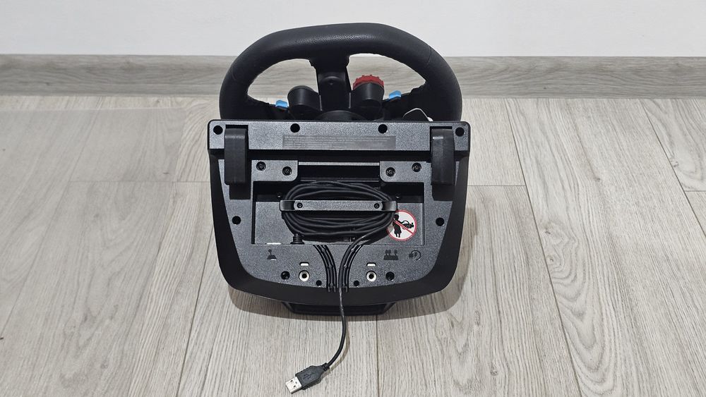 Volan gaming Logitech G29 - model 2024