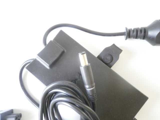 Оригинален адаптер за лаптоп Dell