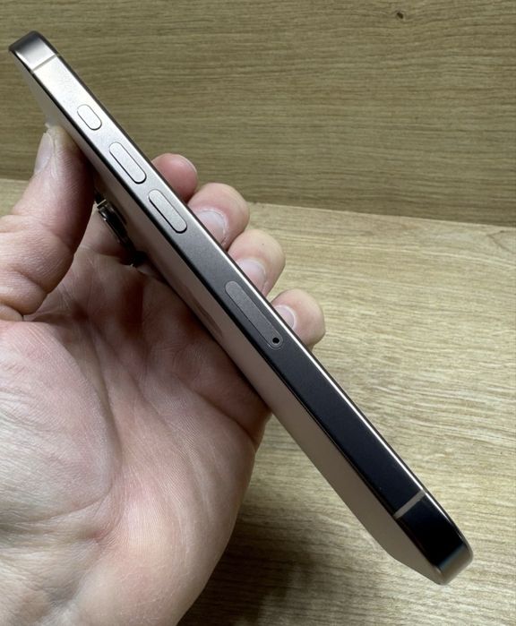 Iphone 16 Pro Max 256(SCHIMB doar cu IPHONE 17 PRO)