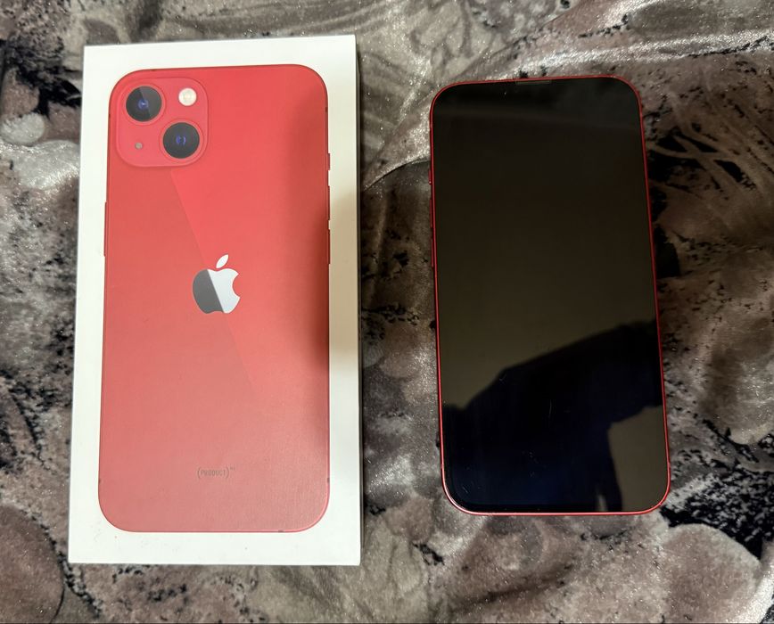 iPhone 13 червен 128 GB