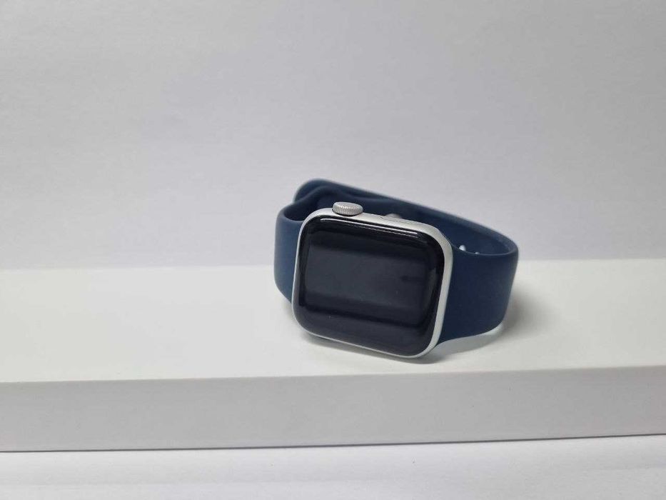 Apple Watch Series SE 40mm  лот "930368"