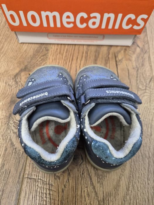 Обувки Biomecanics 19 номер