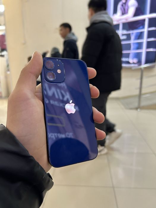 Продам айфон 12 мини