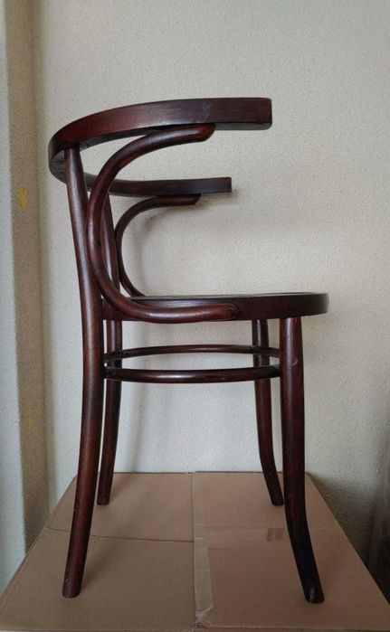 Scaune Thonet Mundus Borlova