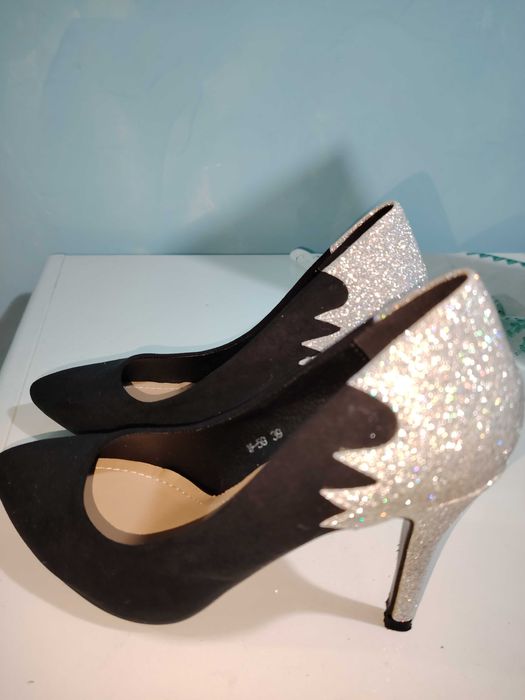 Дамски официални обувки нови