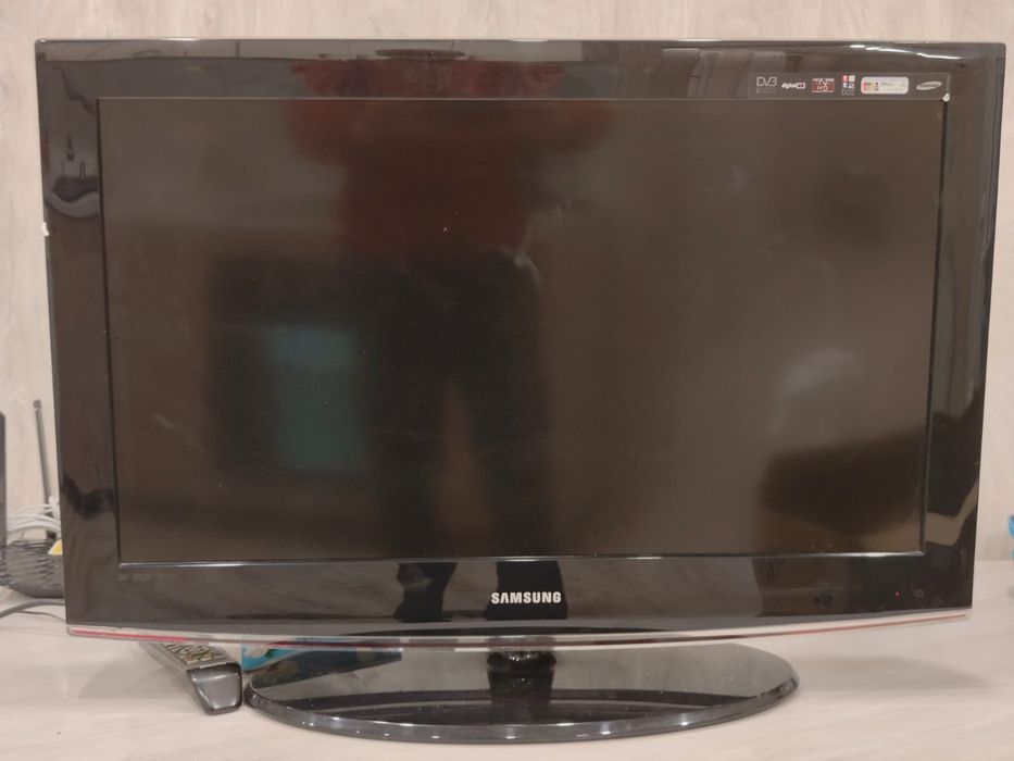 Продам телевизор