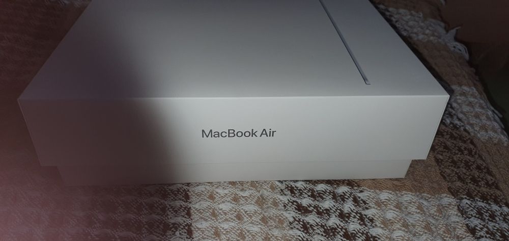 Продам macbook air