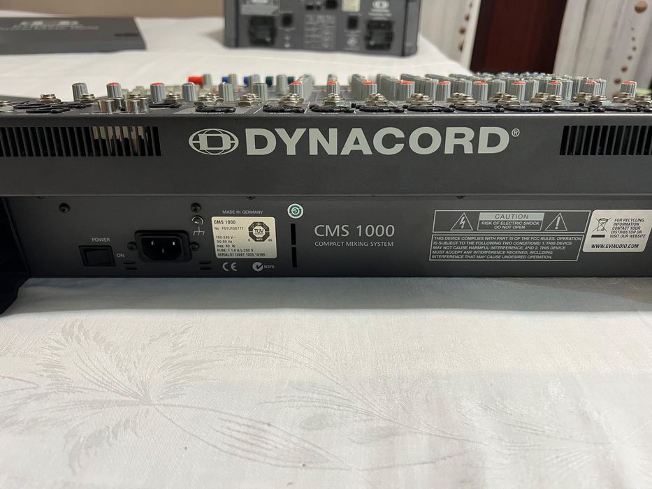 Mixer Dynacord CMS 1000-2 IMPECABIL
