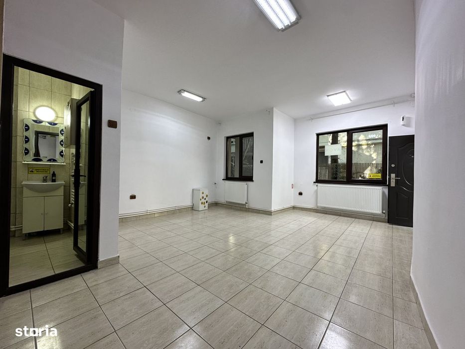 Casă de închiriat în zona centrală