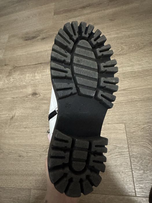 Ghete de piele naturală îmblanite