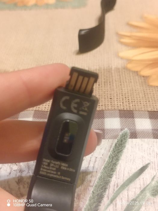 Смарт гривна.  .