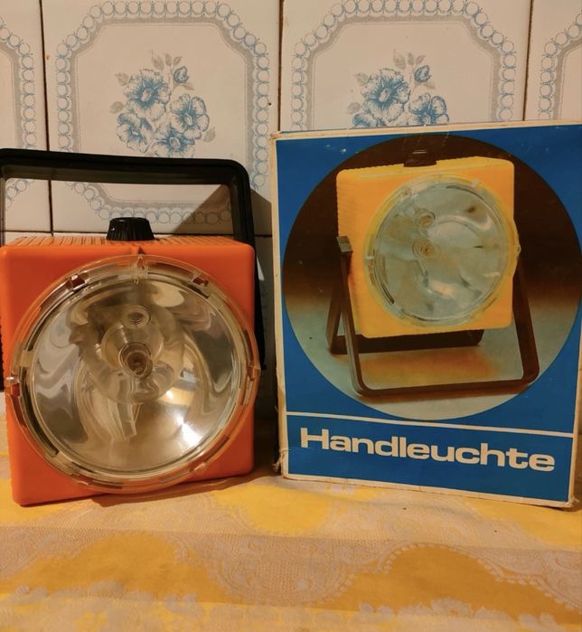 Lanterna/veche/comunism