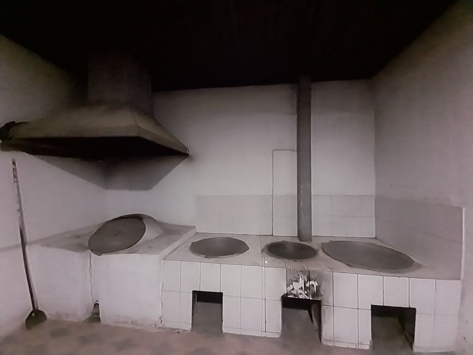 Hamma narsasi bilan Evro remont barcha narsasi bilan birga sotiladi me