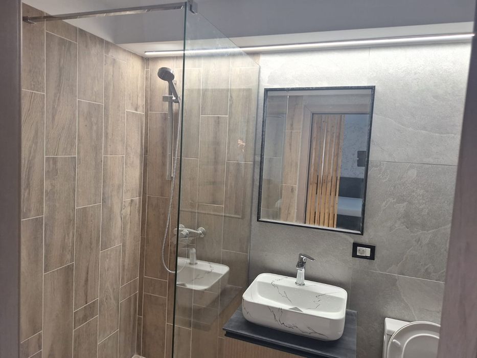 Inchiriez garsoniera 1 mai Ciuperca