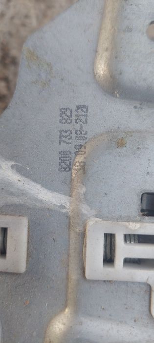 Машинки за ел стъкла тасове рено дачия Касетофони и CD - та и кабели з