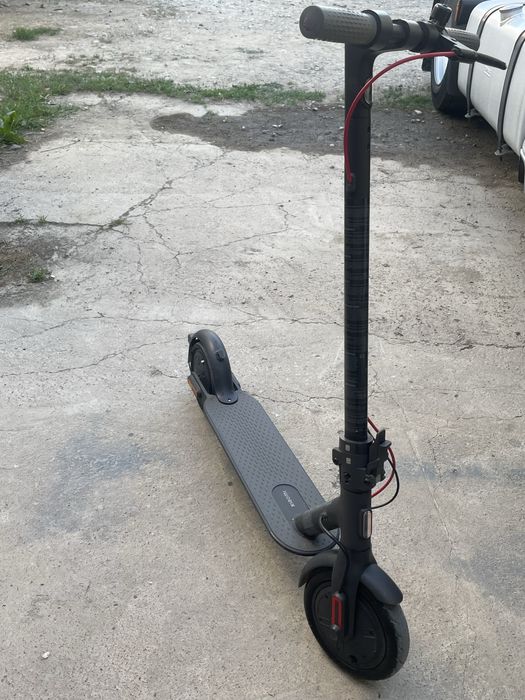 Электросамокат Xiaomi 3 pro, в отличном состоянии
