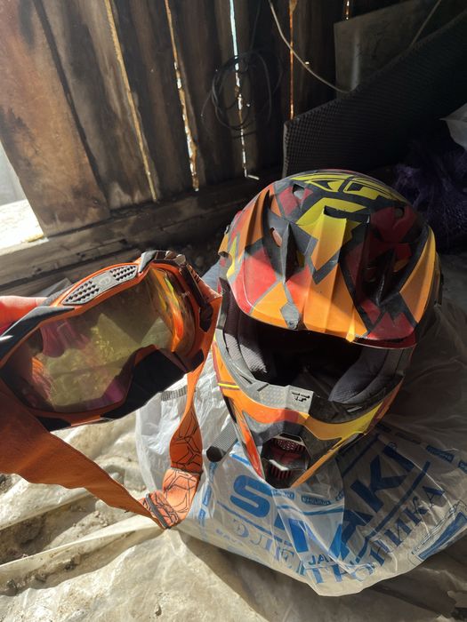 Продам шлем 20.000