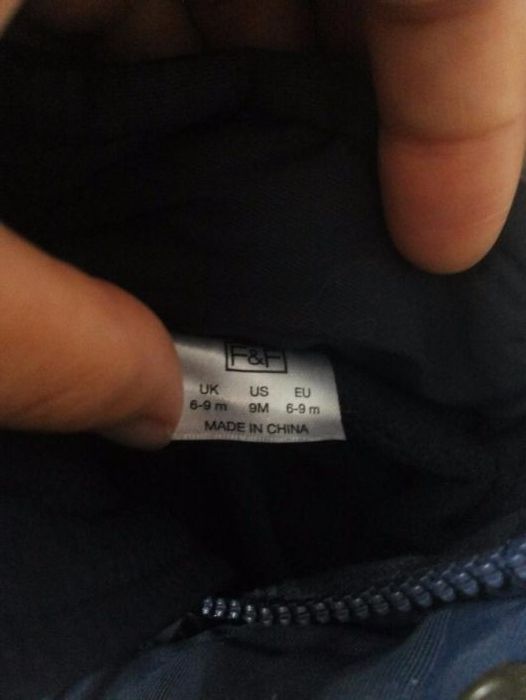 Продам комбинезон демисезонный