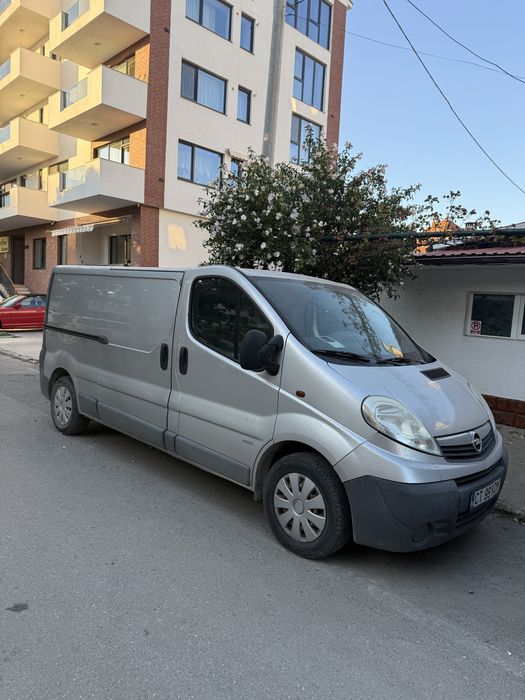Opel Vivaro Model Lung 2012 Impecabil
