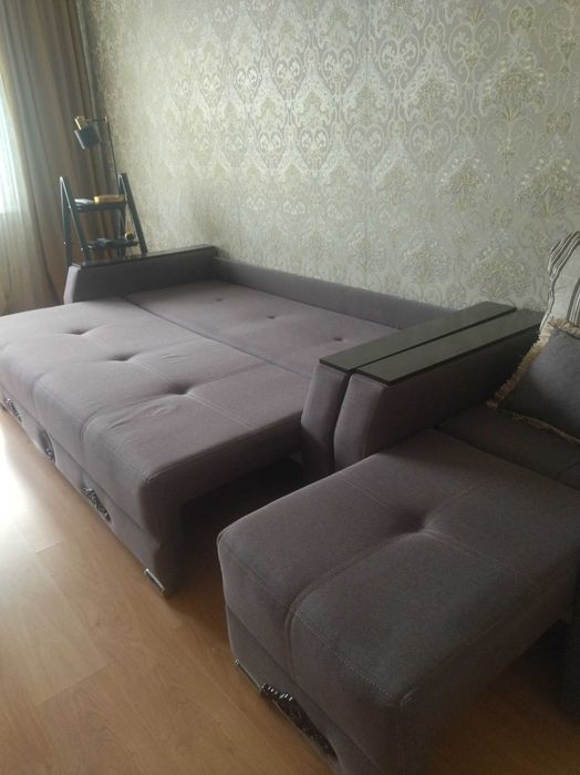 Продам диван+два кресла