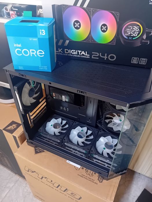 Геймърски компютър intel 12100/16gb/ssd
