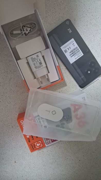 Продам телефон новый