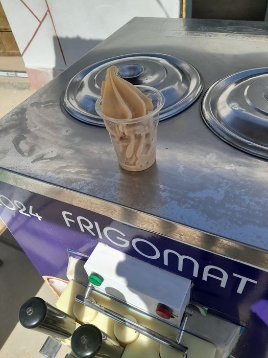 Muzqaymoq aparat frezir sotiladi