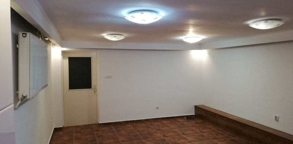Ofer spre închiriere spațiu in Copou pentru birou sau alte activități