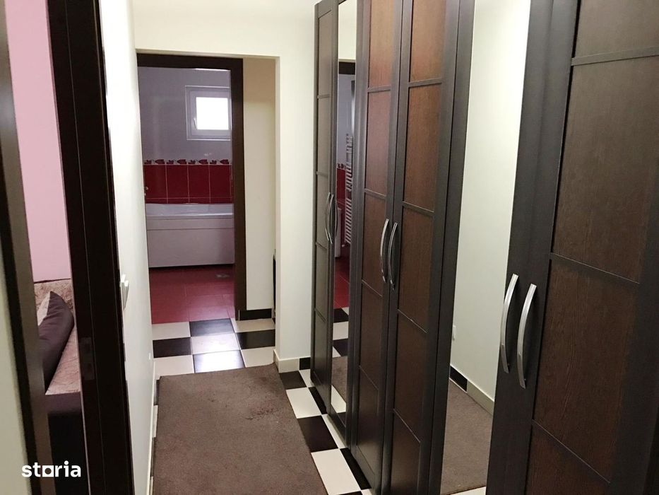 GARA-BILA ap. 2 camere, decomandat, liber,  52 m2, et.5/6!