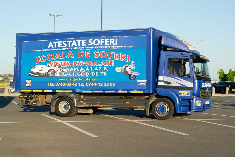 Scoala soferi profesionisti  Atestate soferi CPC CPI CPP marfa ADR Tax