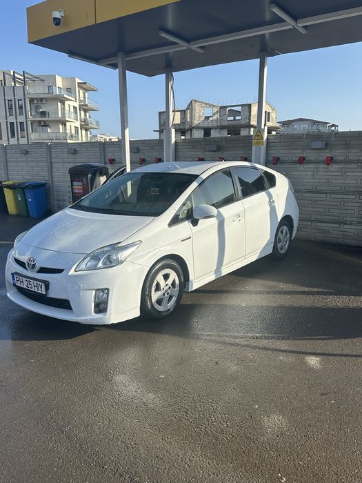 Toyota Prius 3 Hibrid ,1.8 benzina +Gpl,2013
