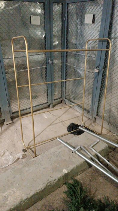 Рейл для хранения одежды