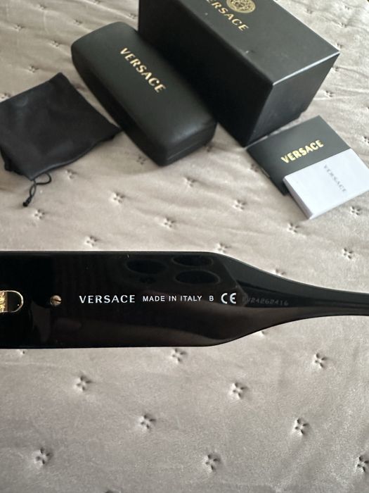 Слънчеви очила Versace