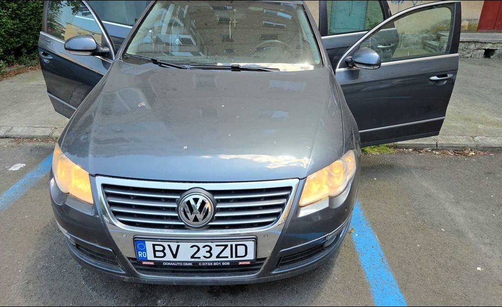 VOLKSWAGEN Passat