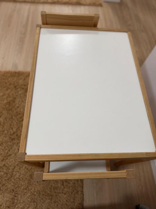 Masă pentru copii + 2 scaune Ikea
