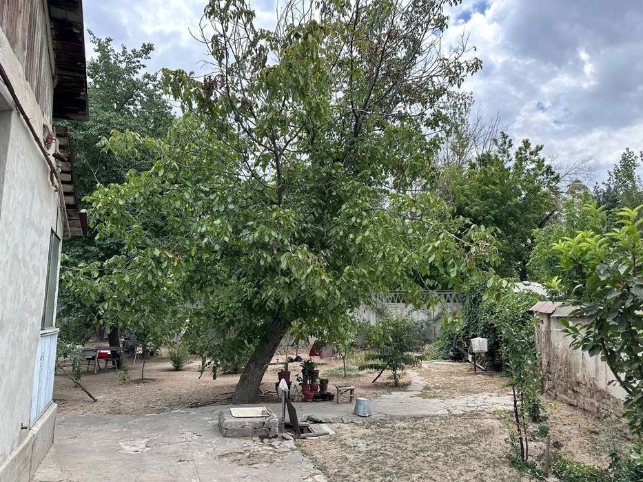 Продается участок под застройку 5,7 сотки