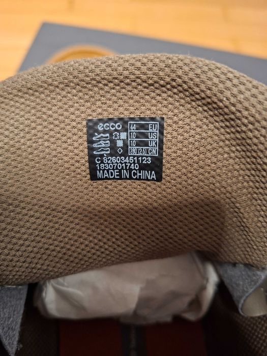 Датски обувки ECCO, номер 44