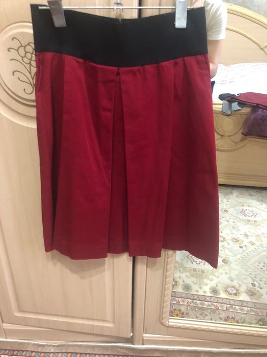 Продаётся юбки длина средни