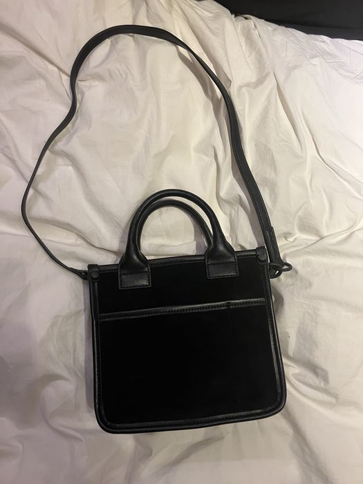 Черна чанта от велур