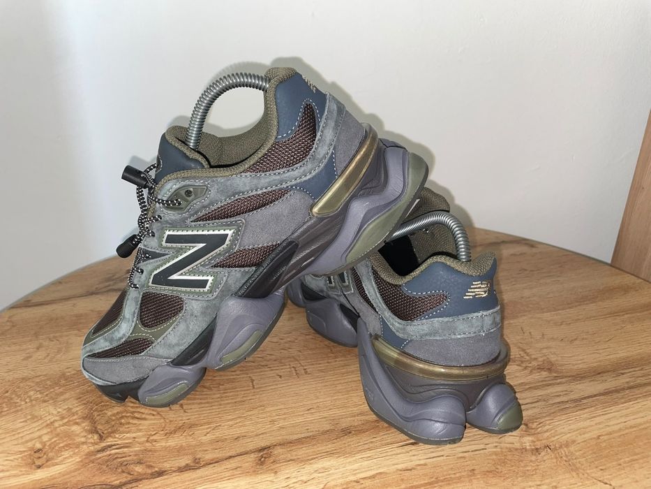Adidasi NEW BALANCE 9060 nr 41,5