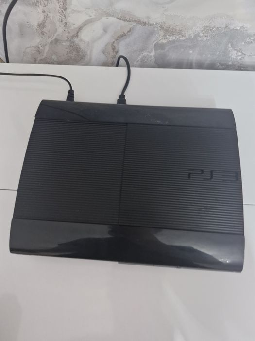 Ps 3 super slim почти новый