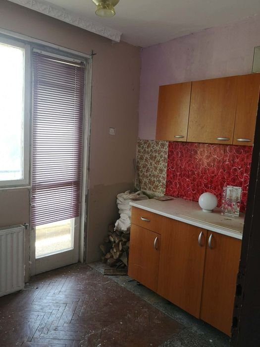 Продава апартамент в с.Телиш